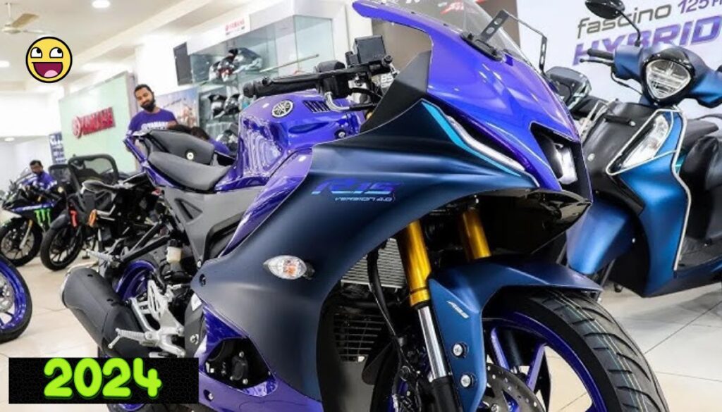 Yamaha R15 V4