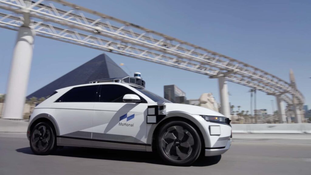 Hyundai Robotaxi Service Launch