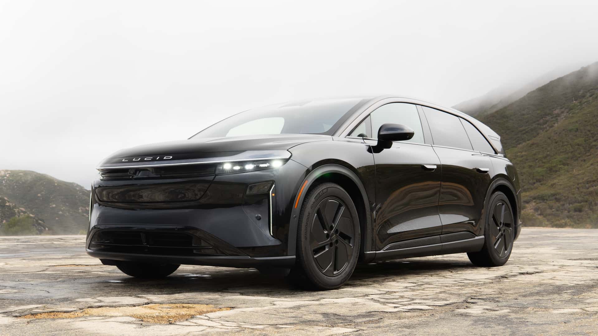 2026 insideevs breakthrough awards editor s choice lucid gravity
